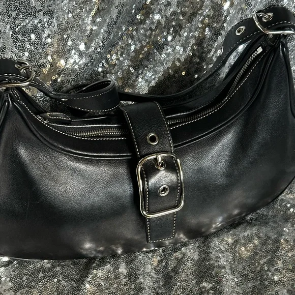 COACH Black Leather Hobo Style Shoulder Bag - Picture 14 of 17